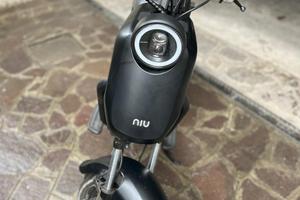 Scooter elettrico Niu 50cc anno 2022