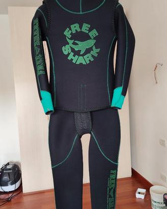 Muta  sub 5 mm Free Shark taglia 48 usata poco