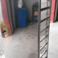 Carrelli inox a piani porta cassette