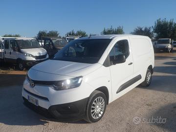 Toyota Proacecity furgone maxi 3 posti