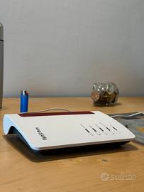 Modem Wi-Fi Fibra FRITZ!Box 7530