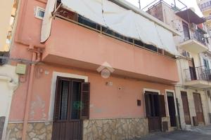 5 LOCALI A PALERMO