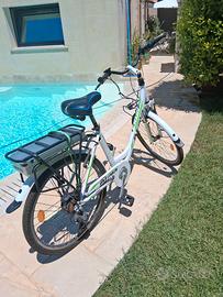 CITY BIKE ELETTRICA DA DONNA