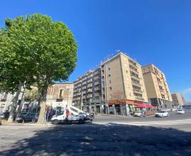 Ufficio 90 mq+TERRAZZO (Via M di Casalotto-Stazion