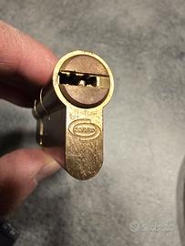 Serratura a cilindro