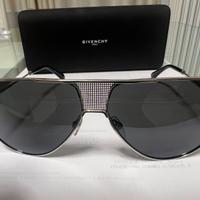 Splendidi Occhiali da sole givenchy come nuovi