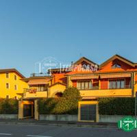 TRILOCALE CON GIARDINO A MAGNAGO