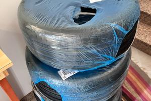 Pneumatici Good Year Asymmetric 3 245/40/R19 RFT