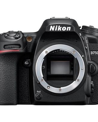 Nikon D7500