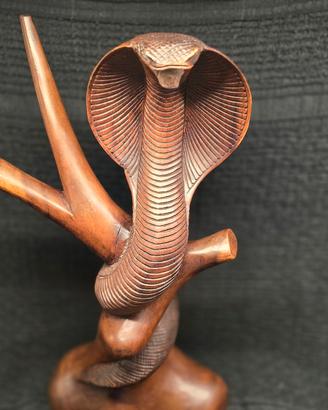 Cobra su Ramo 45cm Scultura Legno d'Arredo Design