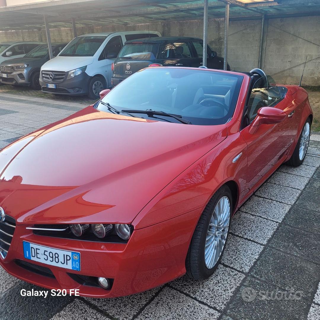 Alfa Romeo Spider 2006 photo 2