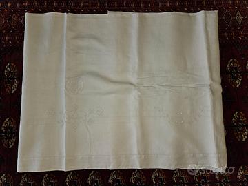 Lenzuolo matrimoniale antico ricamato