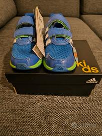 Scarpette Adidas Kids bimbo con strappo N. 22