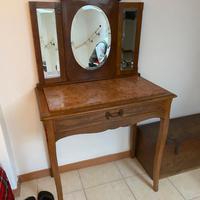 Toeletta Vintage a 3 specchi