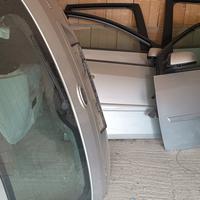 ricambi sportelli e cofano ant. post. Ford Fiesta 