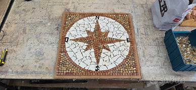 Mosaico in marmo Rosa dei venti