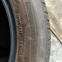 4 Pneumatici Bridgestone Alenza 225/55 R19 99V