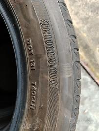 4 Pneumatici Bridgestone Alenza 225/55 R19 99V