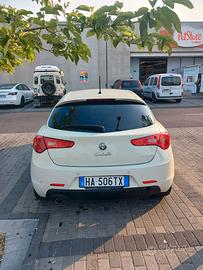 4900 euro