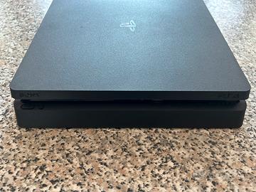 Play Station 4