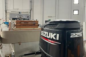 Suzuki 225 cv 4 tempi