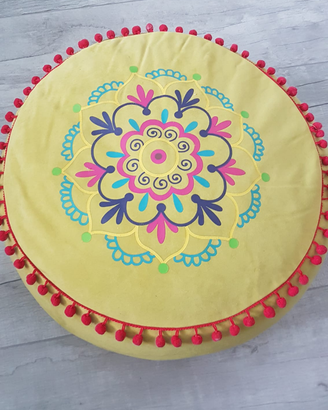Pouf cuscini da terra