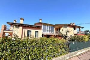 4 LOCALI A BUTTAPIETRA