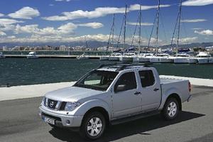 Nissan Navara Double Cab Navara d.cab 2.5 dci LE 1