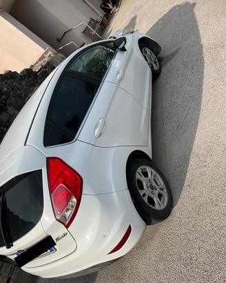 ricambi Ford fiesta 2015