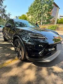 Porsche Macan 4 2025 – 22” Exclusive – PASM