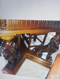 TAVOLO CON 6 SEDIE ANNI 70 INTAGLIATO A MANO