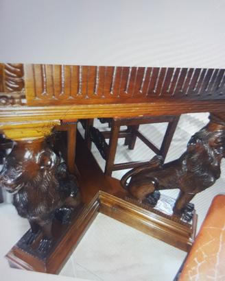 TAVOLO CON 6 SEDIE ANNI 70 INTAGLIATO A MANO