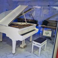 Pianoforte mezza coda o codino bianco Petrof