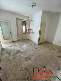 Palazzina a Trappeto (Rif.1056)