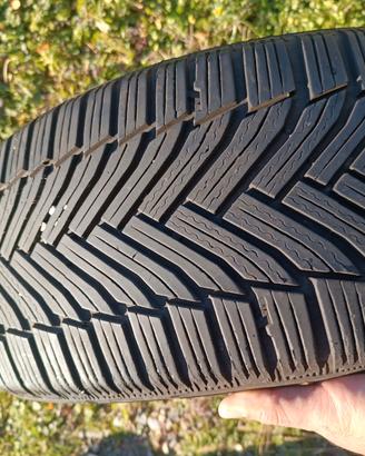 gomme invernale  225/50R17