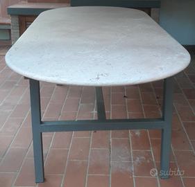 Tavolo in marmo rosa 
