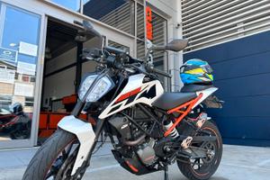 Ktm duke 125
