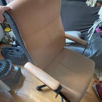 Sedia girevole e reclinabile da ufficio beige