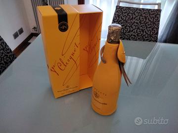 Veuve Clicquot scatola + custodia termica