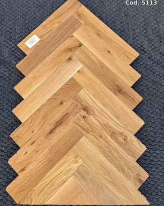 Parquet listoncino rovere con nodi a Bologna