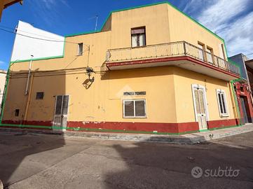 CASA SEMINDIPENDENTE A SAN PIETRO VERNOTICO