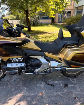 Honda GL 1800 Gold Wing TOUR DCT AIRBAG 50 TH ANNI