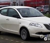 Lancia y 2016 disponibile come ricambi c2244