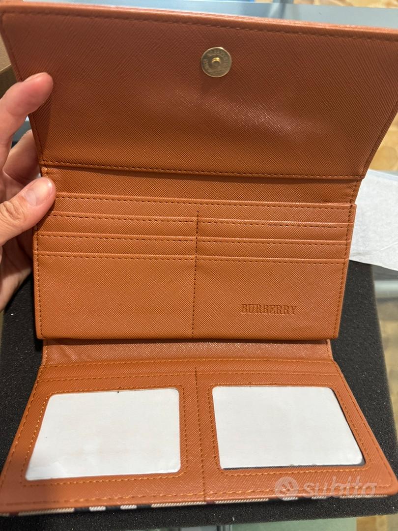 Portafoglio Abbigliamento e Accessori In vendita a Messina