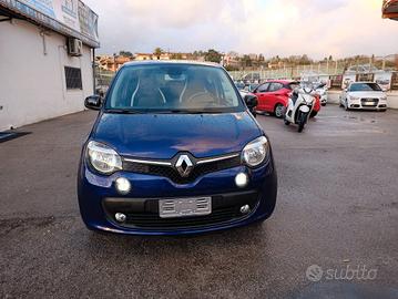 Renault Twingo SCe Comisc
