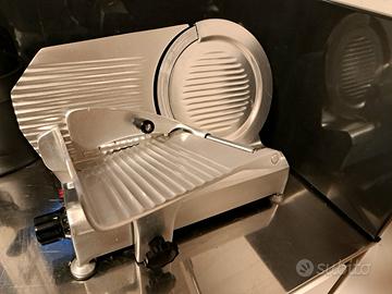 Affettatrice FAC 220 AF