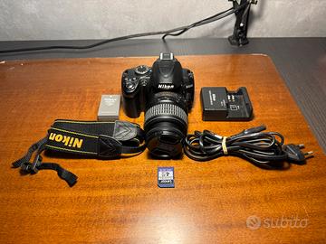 Nikon D3000 + 18-55mm – 11.790 scatti
