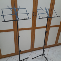 Leggio regolabile per spartiti musicali