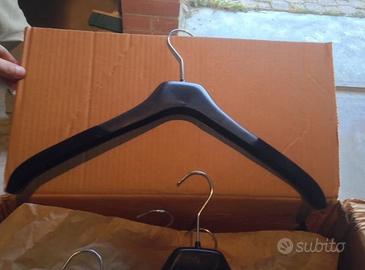 APPENDIABITI PER CAMICE E GIUBBOTTI