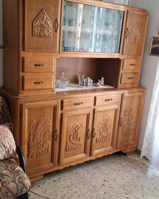 Mobile da soggiorno completamente in legno